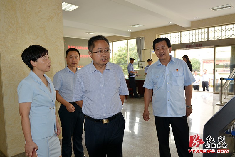 縣法院迎接創建全國文明單位檢查驗收