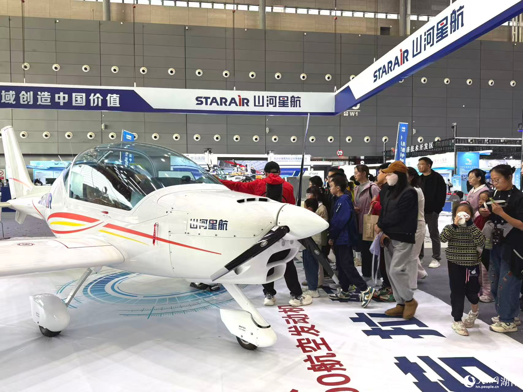 現場參觀。人民網記者 劉汕攝